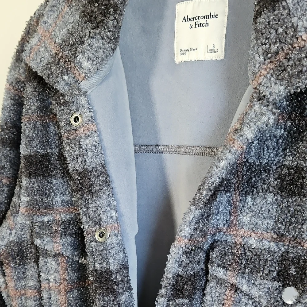 Abercrombie & Fitch Shacket - Picture 6 of 6